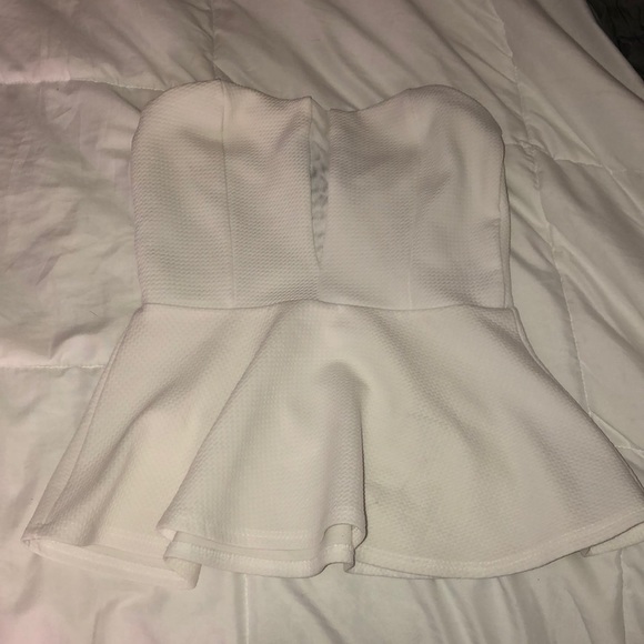 white fancy top - Picture 1 of 2